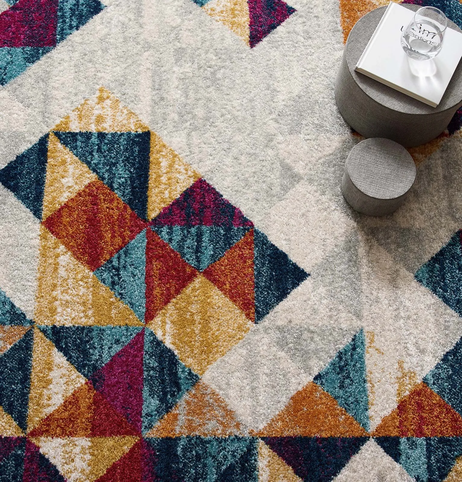 Entourage Elettra Distressed Geometric Triangle MosaicArea Rug