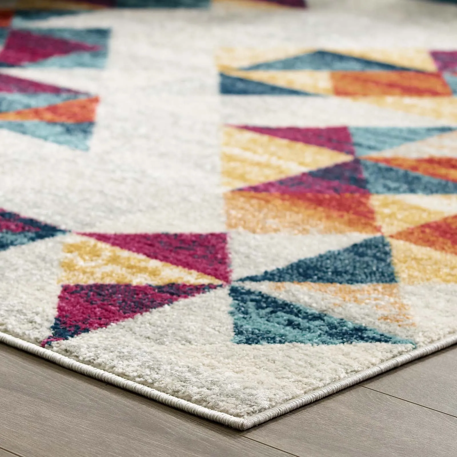 Entourage Elettra Distressed Geometric Triangle MosaicArea Rug