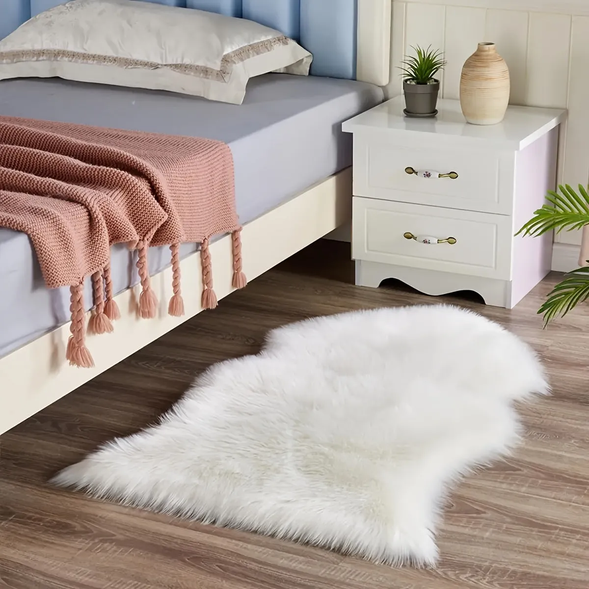 Luxurious and Washable White Faux Fur Rug